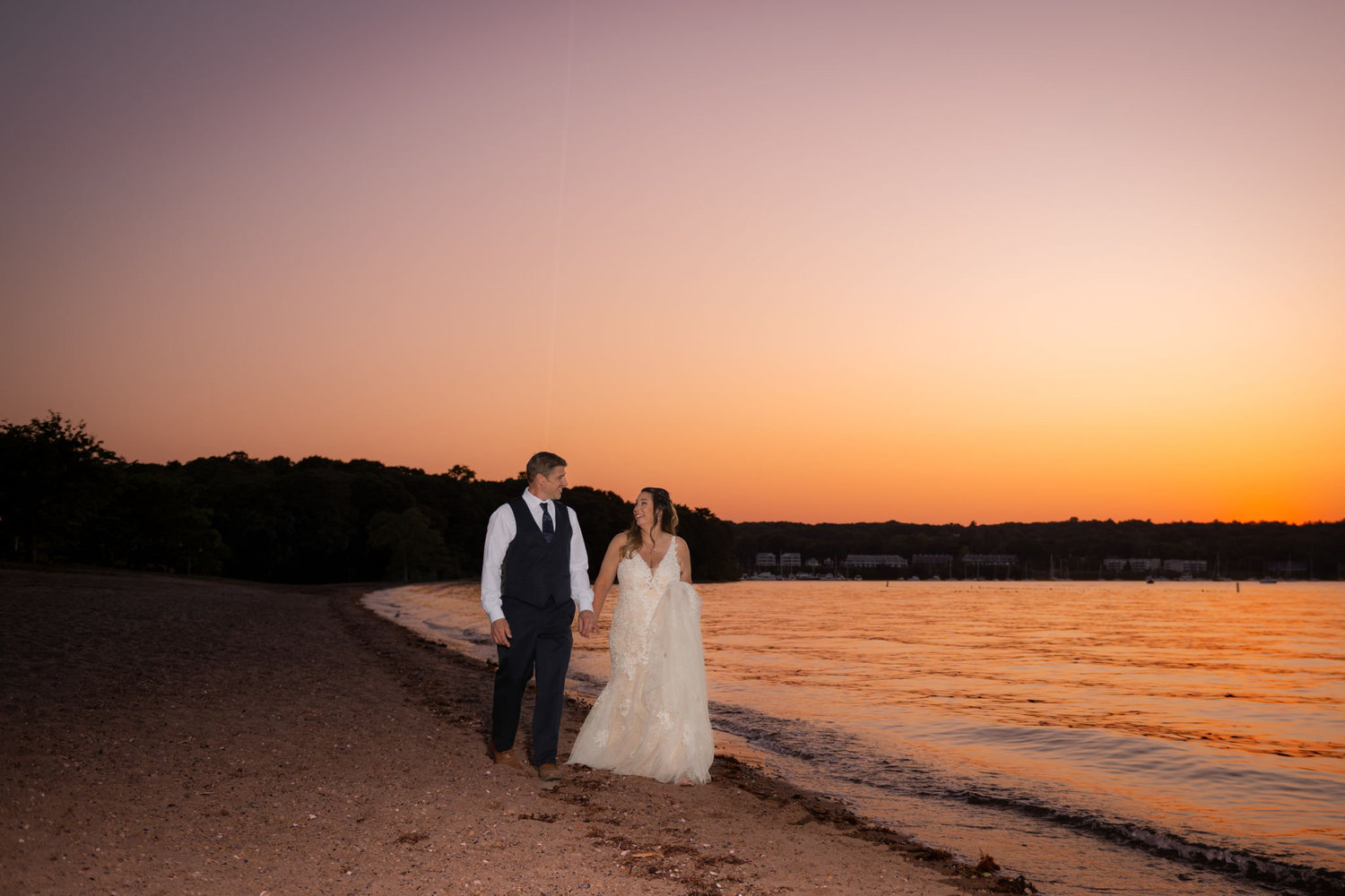 The Wedding Website of Stephanie Barnes and Devin Barnes