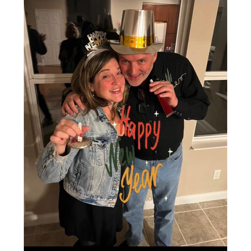 Ringing in New Year 2023 with the Stavers, the Eidams and the Hyders!