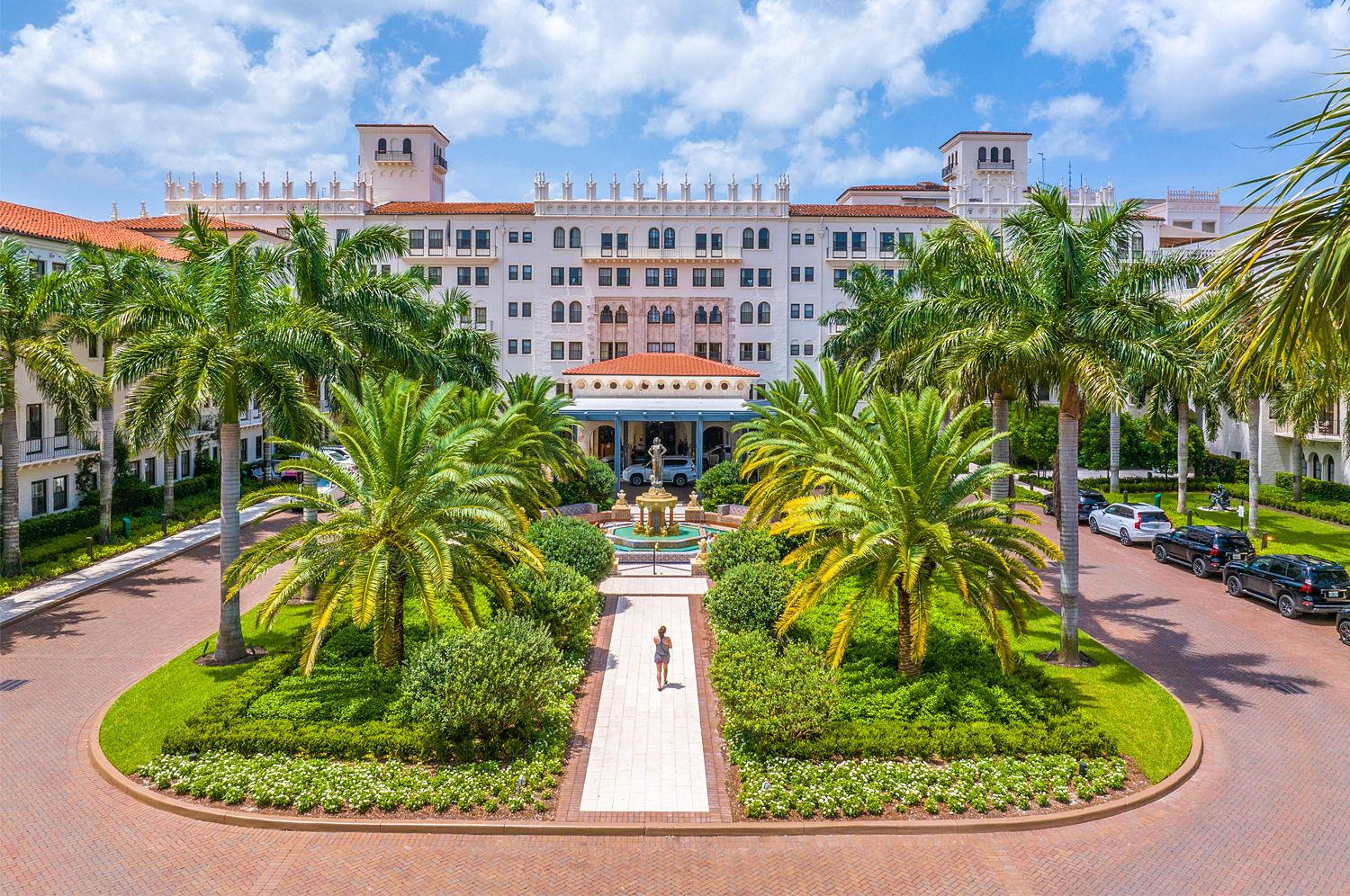 The Wedding Website of Amanda Vozzola and Robert Botta