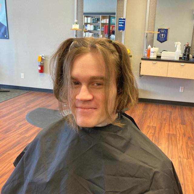 Corte de cabelo para o noivo