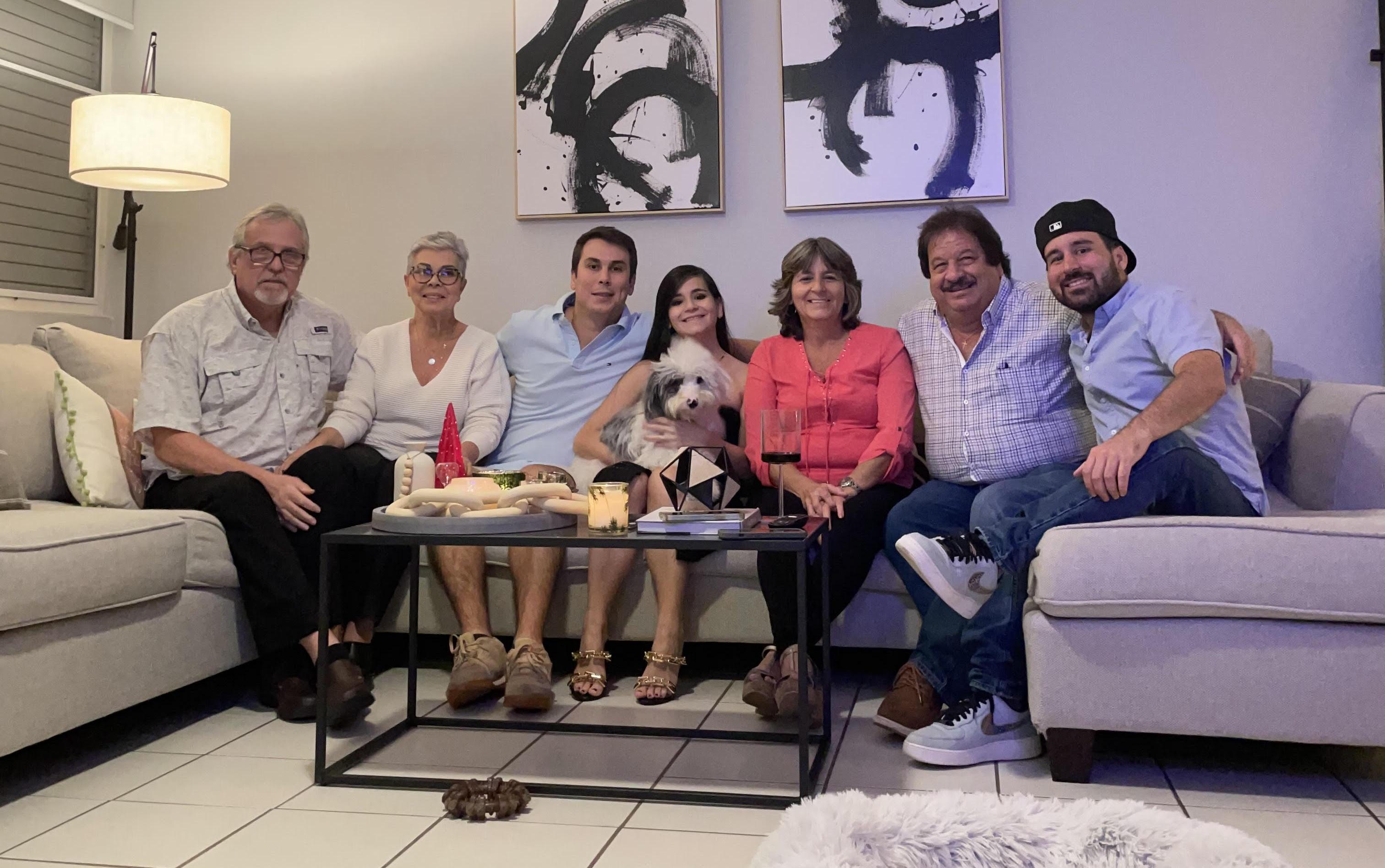 The Wedding Website of Giovanna Pavia and Gabriel Calás