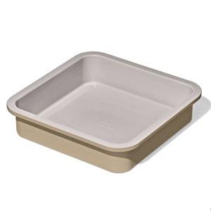 OXO 9” Square Cake Pan – Biscuit