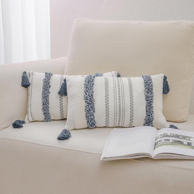 Zufudo Throw Pillow Covers with Tassels Set of 2 Cotton Boho Tufted Modern Farmhouse Decorative Lumbar Pillow Covers for Couch, 12×20 Inch Blue