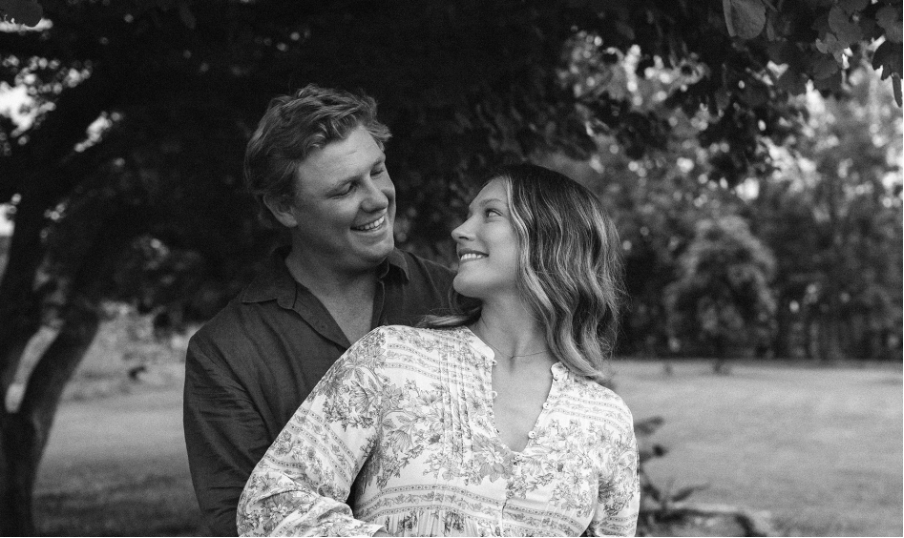 The Wedding Website of Shae McFarlane and Robbie Rudd