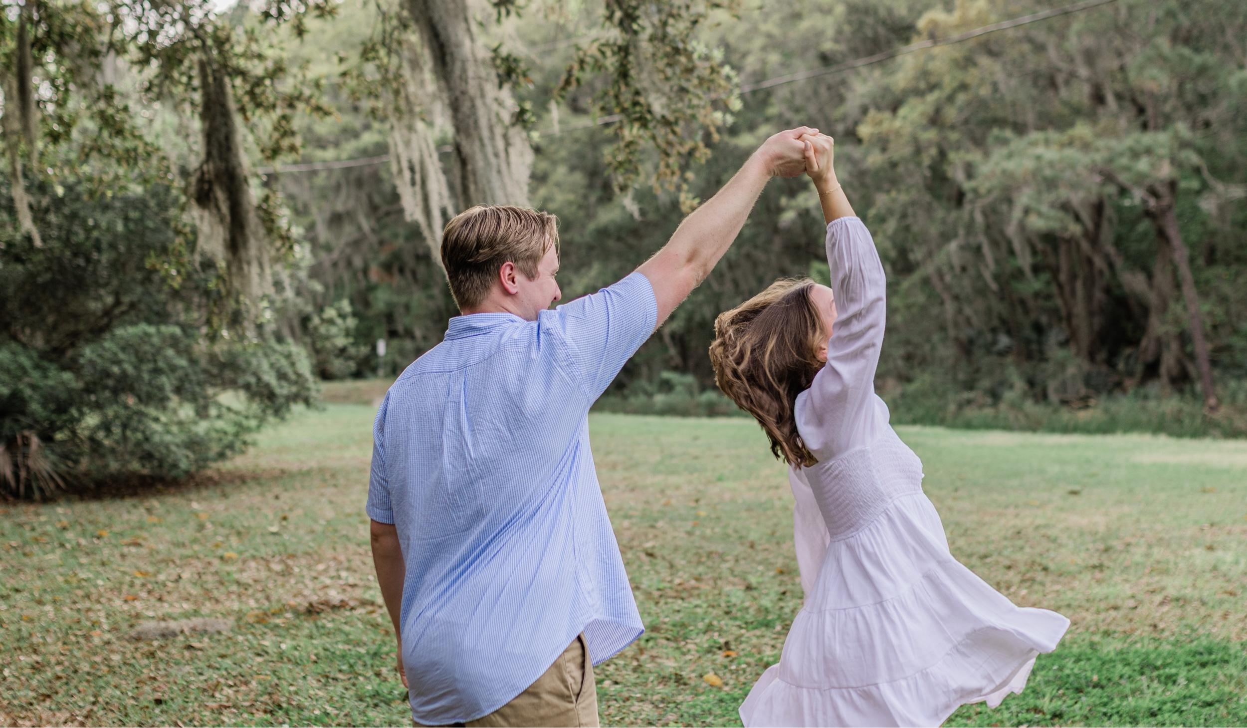 The Wedding Website of Jillian Birt and Mitchell Mildren