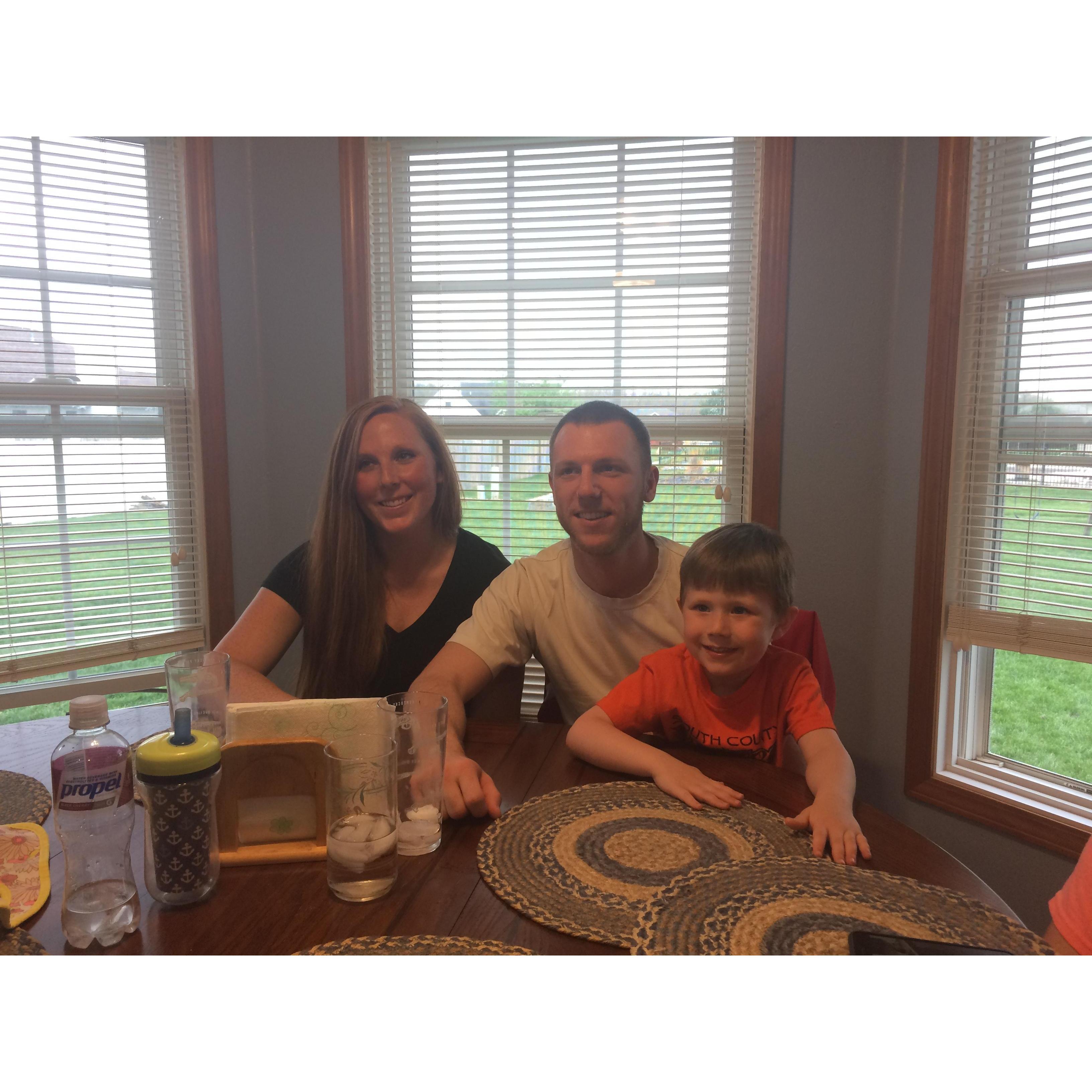 Hannahs 1st trip home to Illinois to meet the Rabideau family