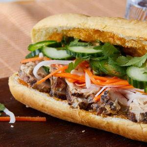 Michelin-recommended street food tour in Hanoi, Vietnam