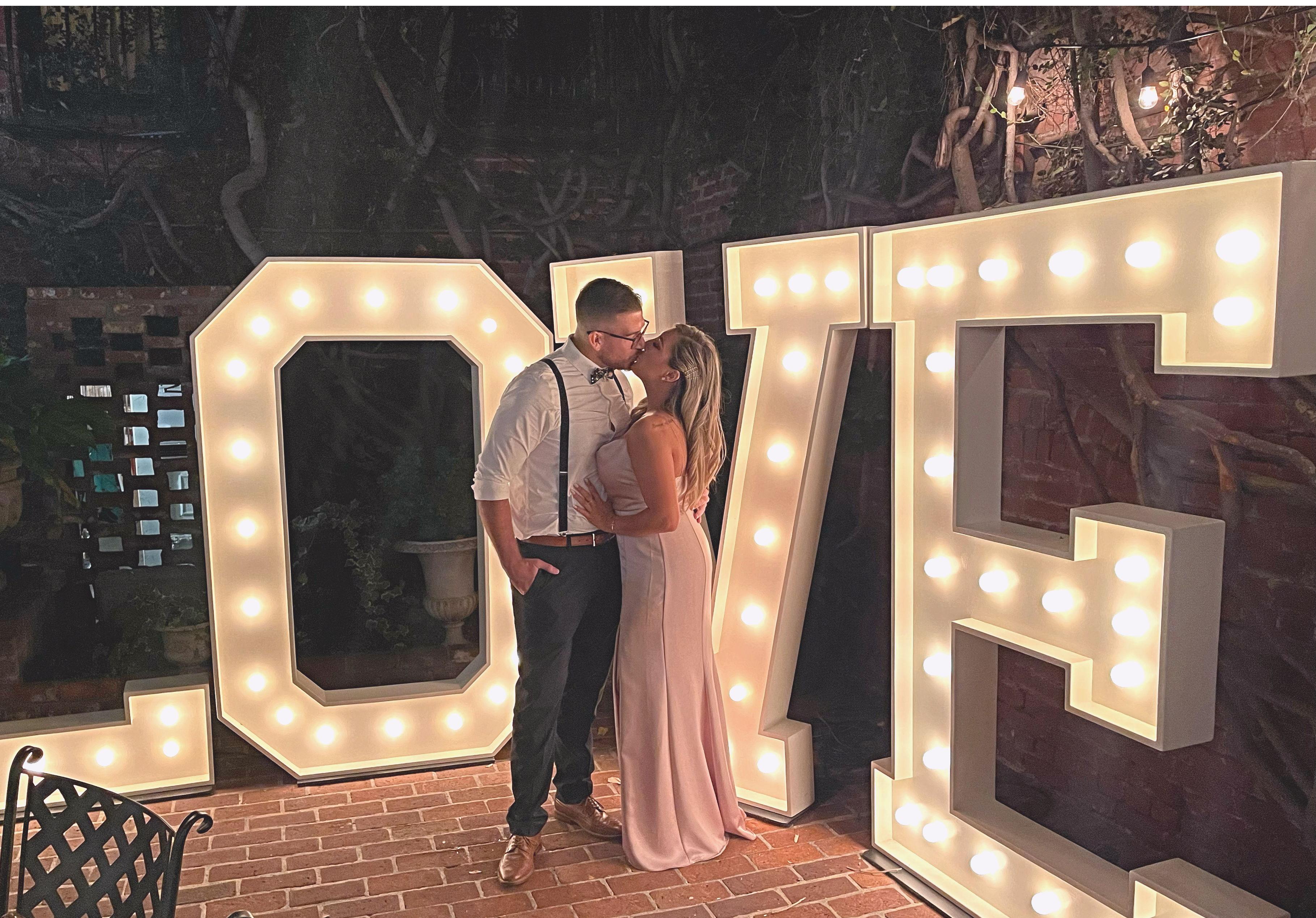 The Wedding Website of Breannah Gully and Yanni Jimenez