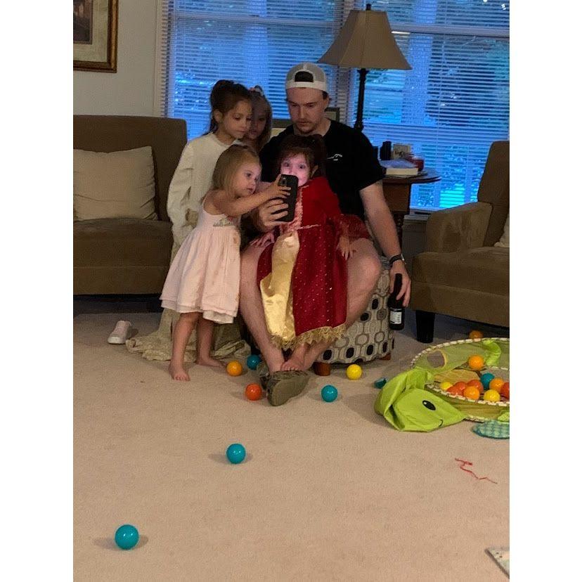 5/26/23- Hannah's "nieces" stealing Landon away... again...