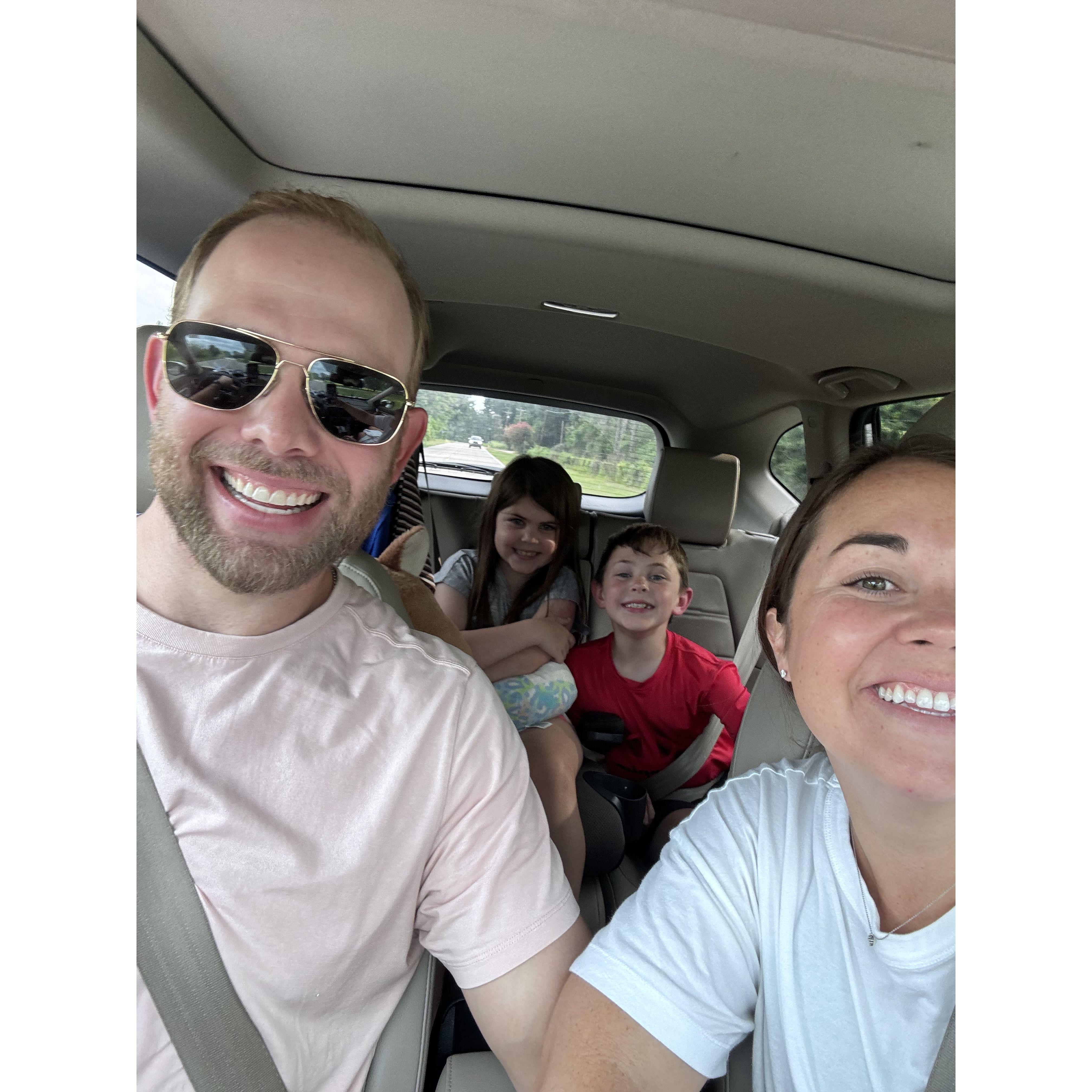 Meeting the Belue family, DeFoe's sister Jessica's family, in Louisiana! Fun times with niece Addie and nephew Dawson pictured! Just missing KK, Bryan and Jessica in the picture!
