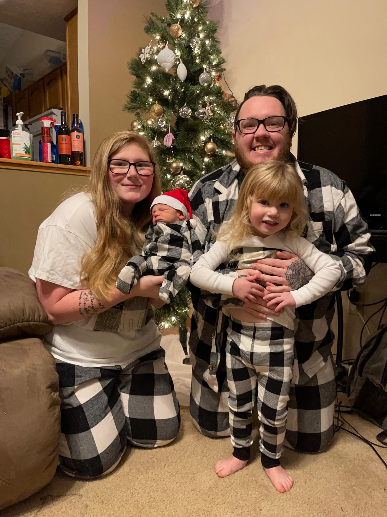 Our first family picture as a family of 4! 🩷