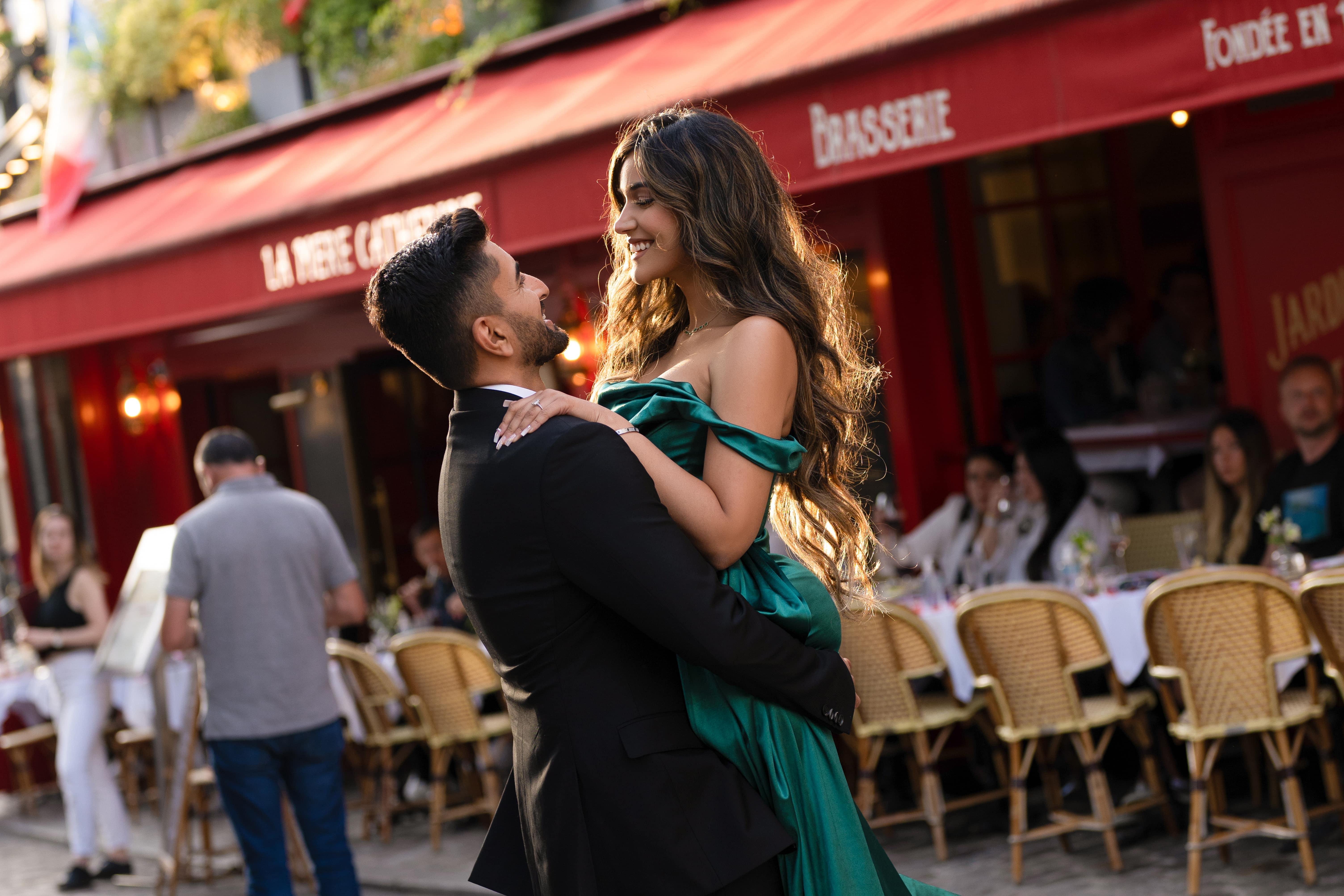The Wedding Website of Satnam Bhail and Sunny Deol