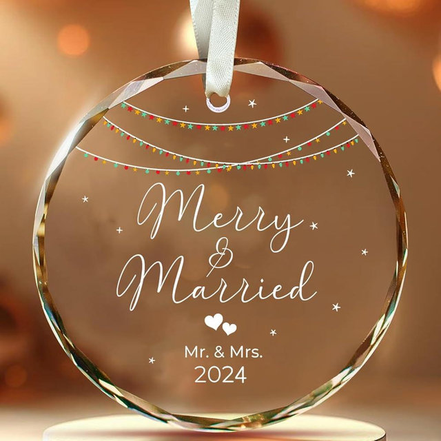 First Christmas Married Ornament 2024 - Just Married Couple Gifts for Newly Married Couples - Mr and Mrs Gifts, Wedding Gifts, Bride Gifts, Bridal Shower Gifts for Couples (Mr Mrs 2024-B)