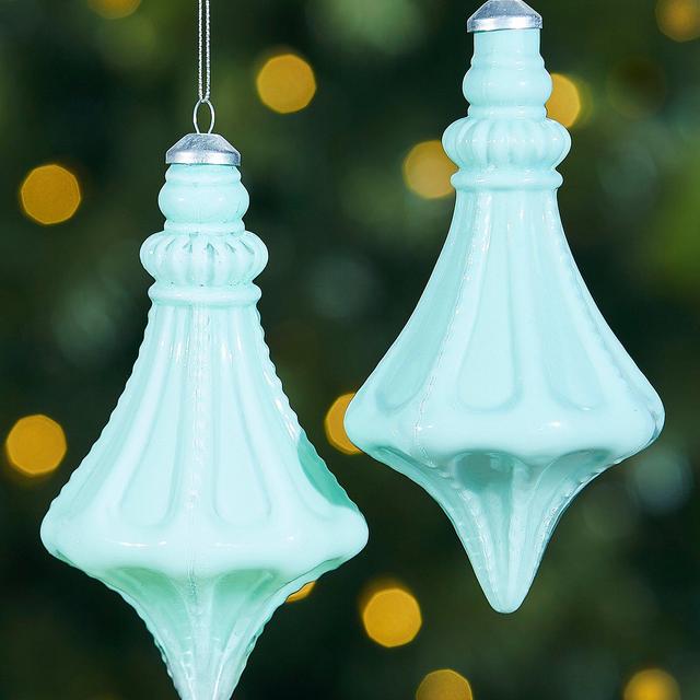 Southern LivingBaking Spirits Bright Collection Fluted Finial Ornament 2-Piece Set