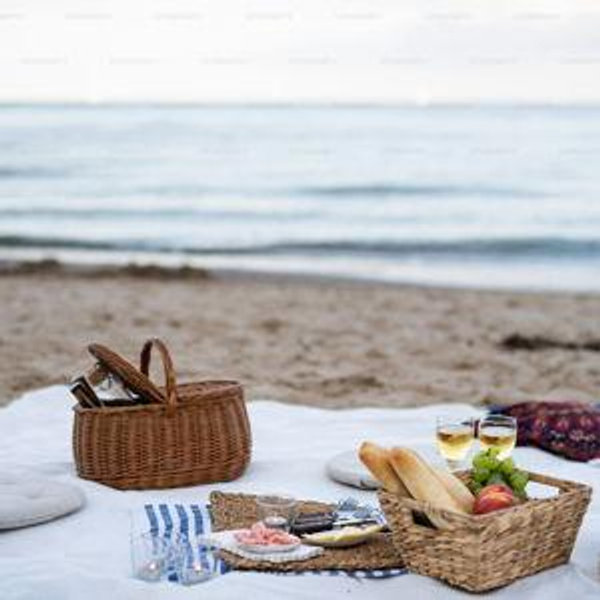 Beachside Lunch