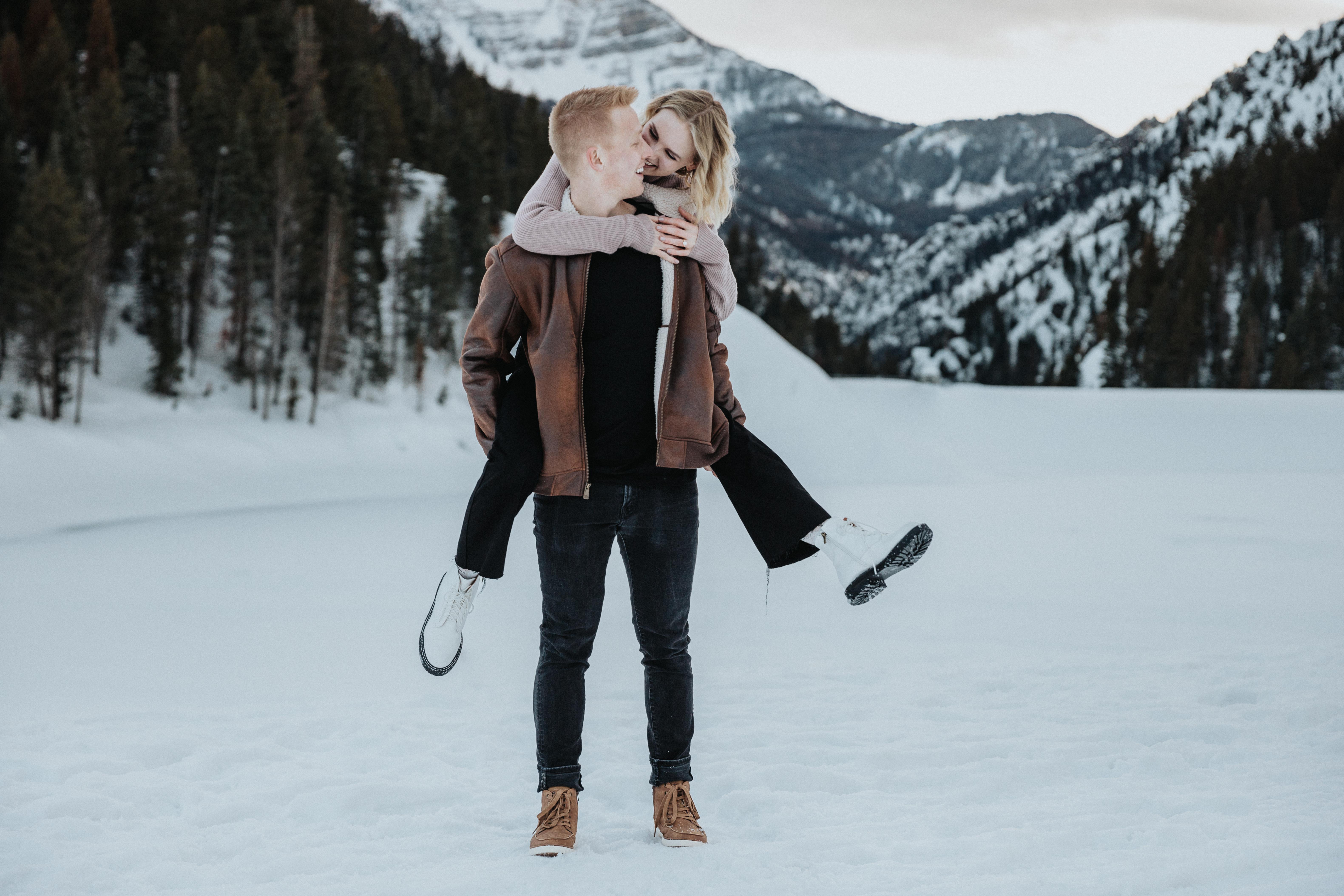 The Wedding Website of Lindsay Argyle and Caleb Becker