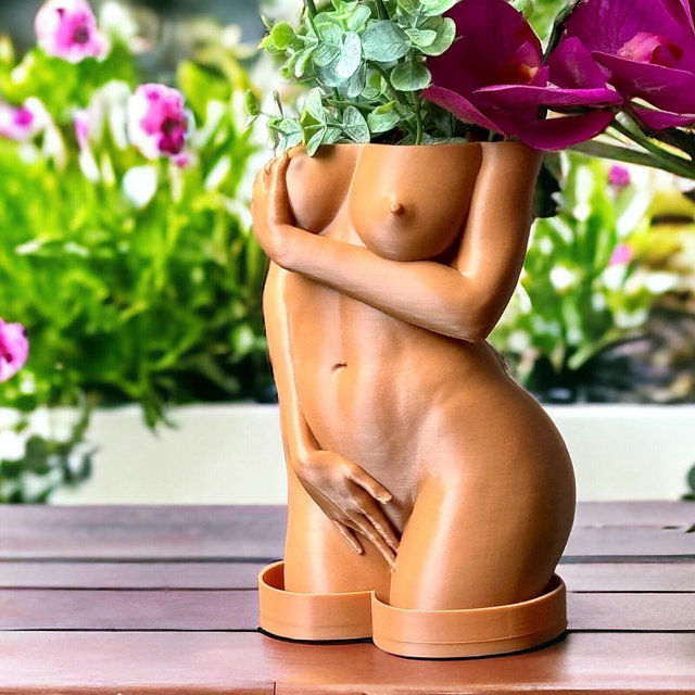 Unique Pot Artistic Naked Woman Planter, Fun Shy Decor,Quirky Decoration, Artistic Home Gift , shy woman plant pot, female body Mothers Day