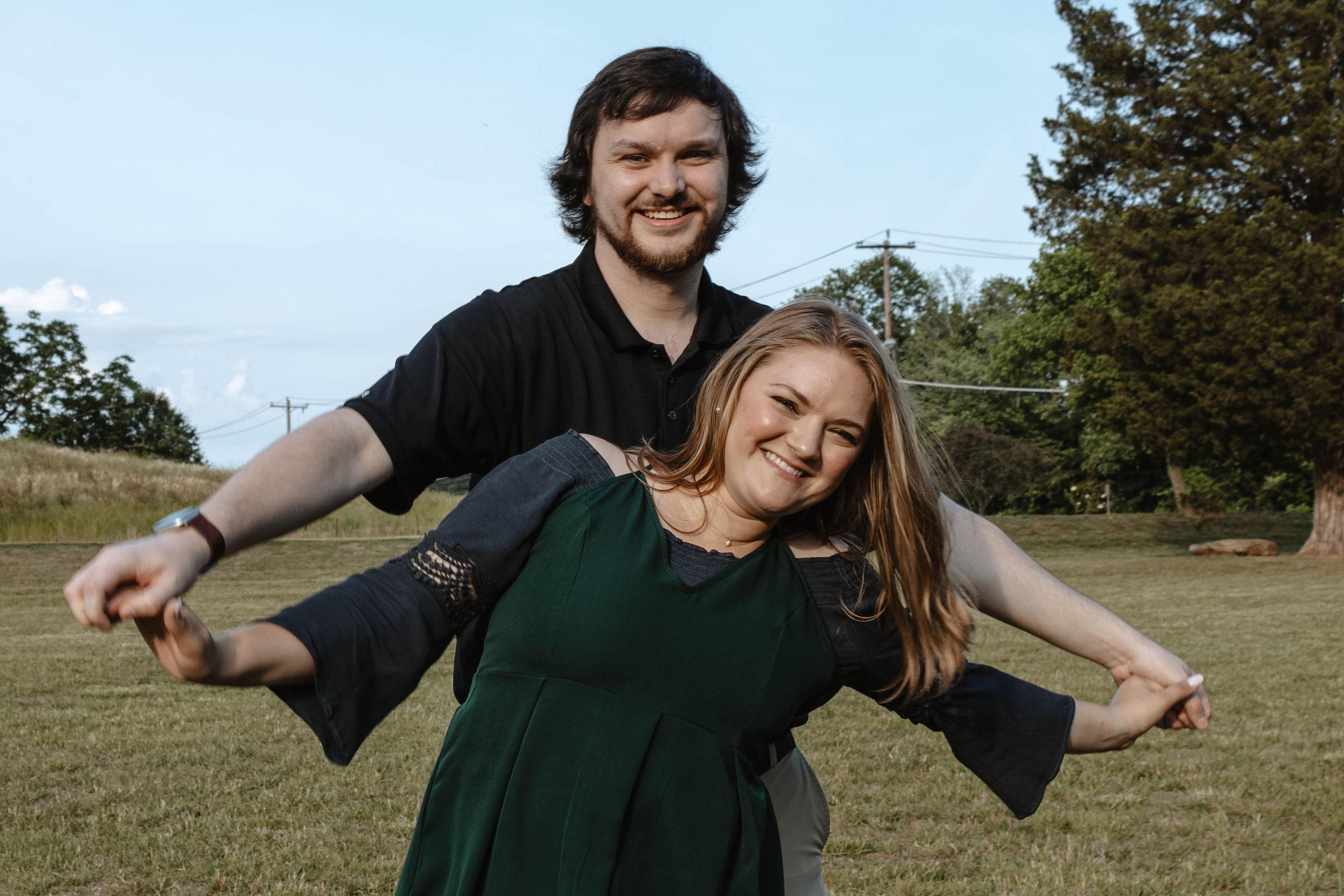 The Wedding Website of Ashley Barnett and Davis Miller