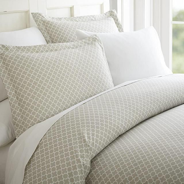 ienjoy Home 3 Piece Patterned Home Collection Premium Ultra Soft Duvet Cover Set, King/California King, Quatrefoil Gray