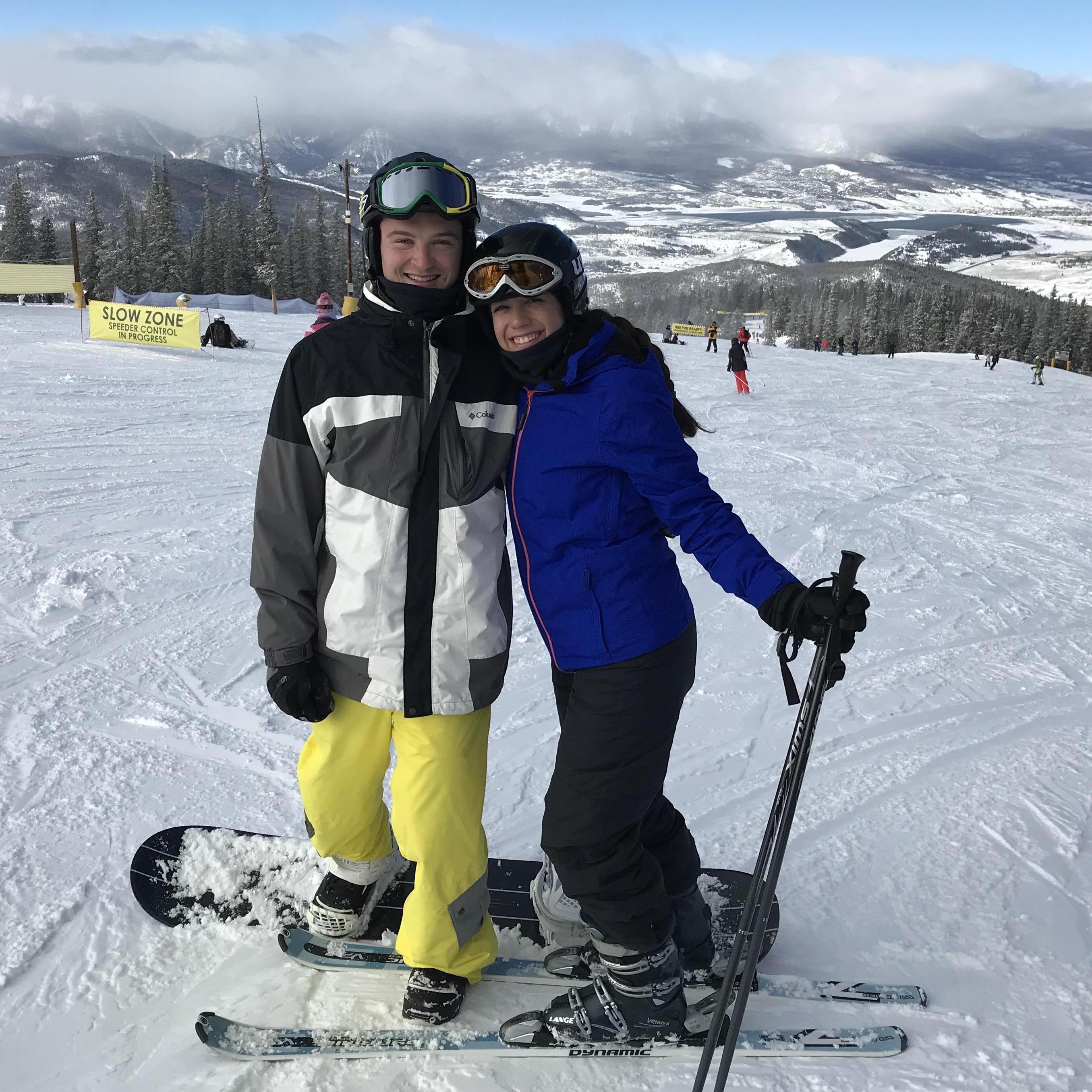 Gaby had skiing lessons for the first time ever, in Colorado! She met Chris's Aunt, Uncle, and Cousin Sydney who helped Gaby get down some hard slopes!