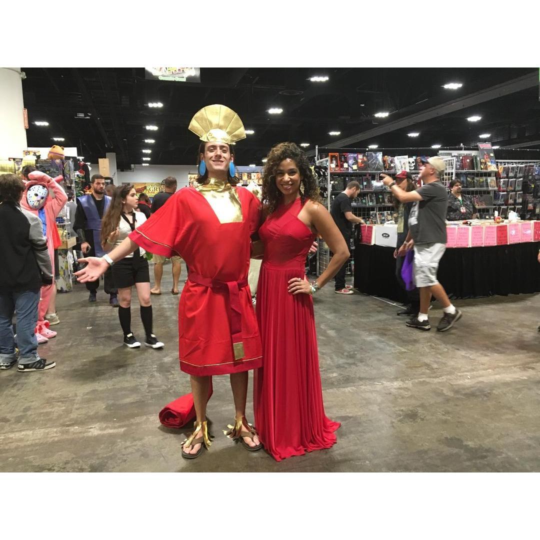 Comic-conning so hard.