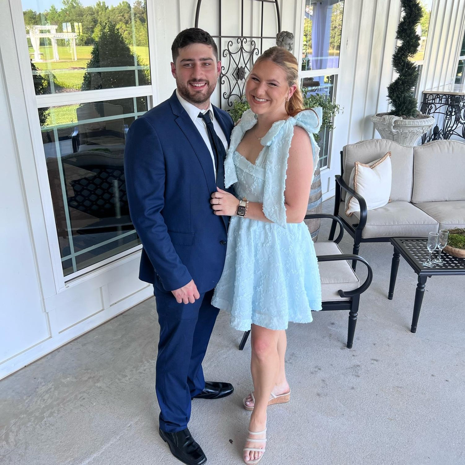 Here we are at a wedding (and if you know us you know we were cutting a rug on the dance floor- Zach especially š)