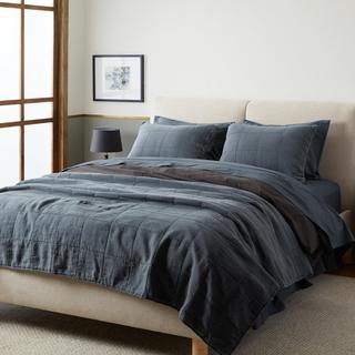 Garment Dyed Linen Box Quilt