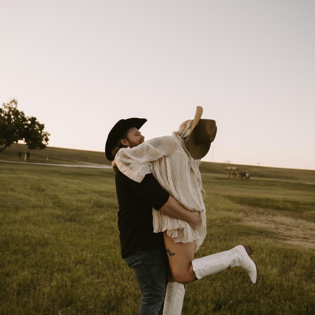 ENGAGEMENT PIC FUN!!