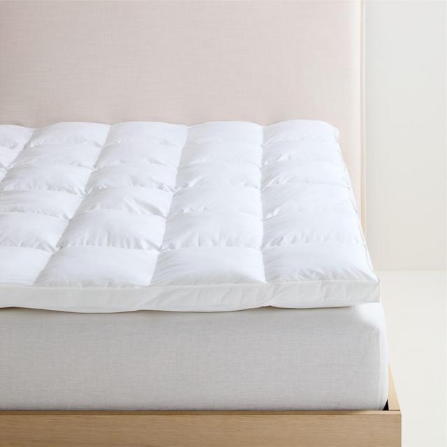 Classic Organic Cotton Down-Alternative Fiber Queen Matteress Topper