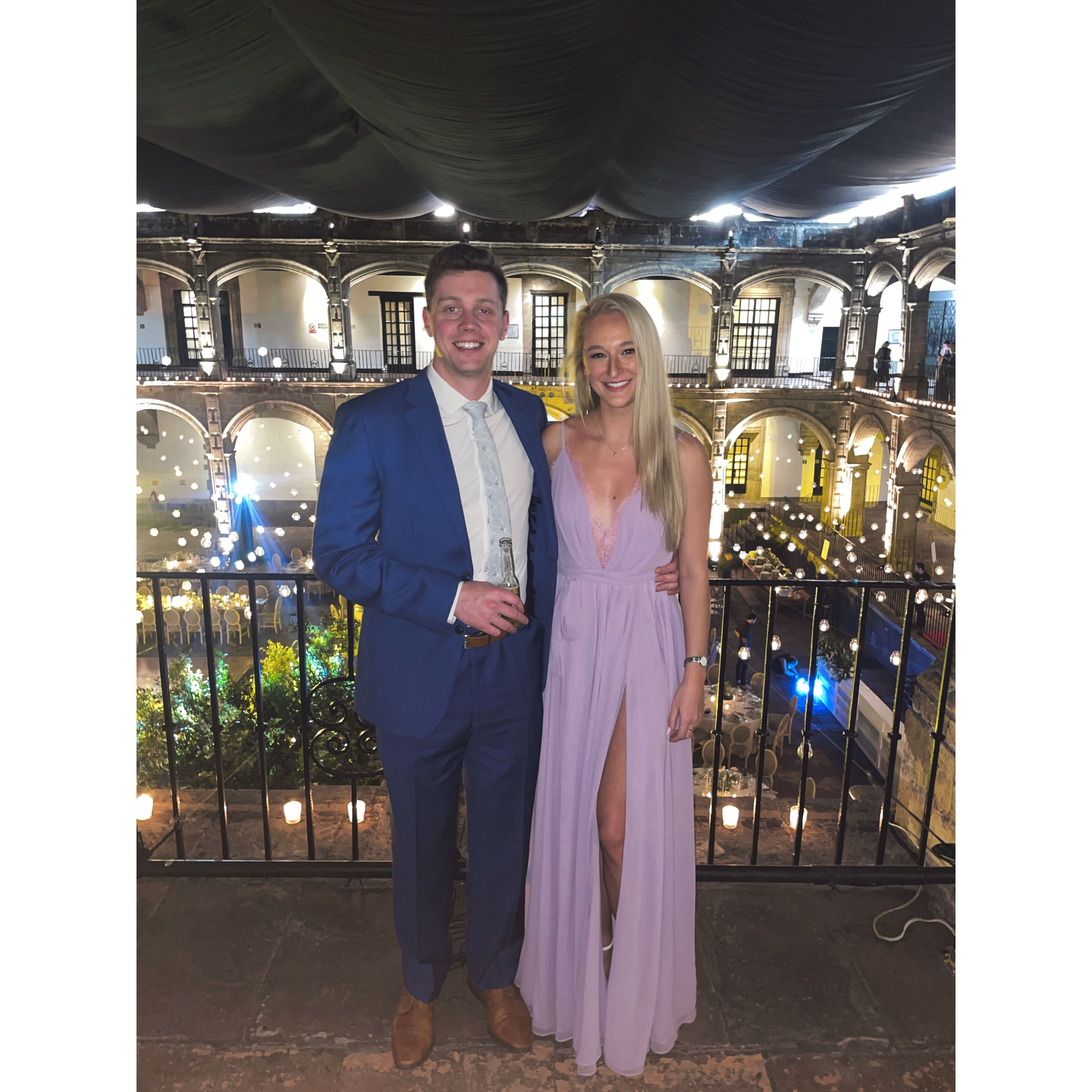 Dan was finally able to meet many of the friends from college that Anna had been mentioning for years at this wedding in Mexico City.