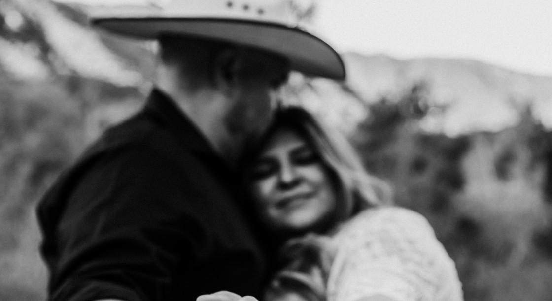The Wedding Website of Veronica Espinosa and Lucas VanMetre