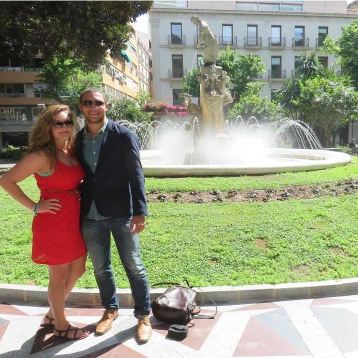 Our first 'real date' in Alicante, Spain.
Gelato, shopping and lots of sangria.
April 2015