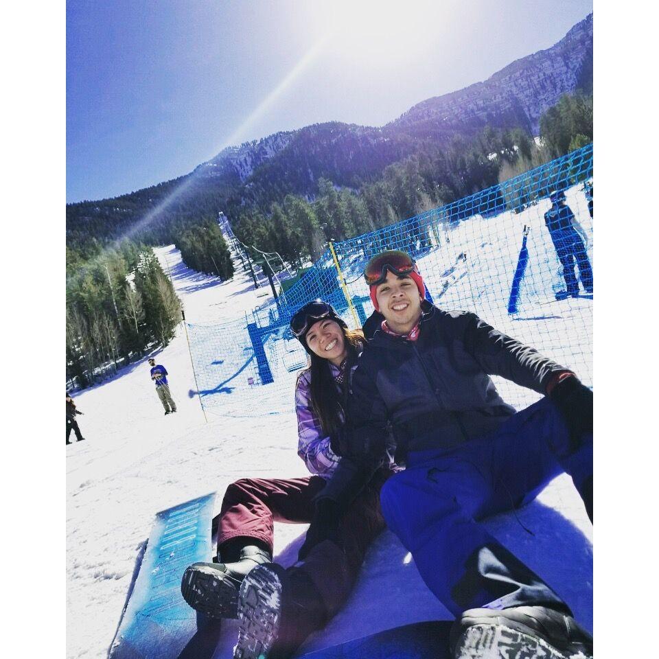 The first time we've ever been snowboarding!