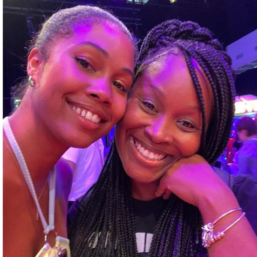 With My " Bridesmaid " my baby say Hey Kiki...….