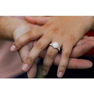 Austin bought Kelly the ring with the Belle design from the movie Beauty and the Beast.