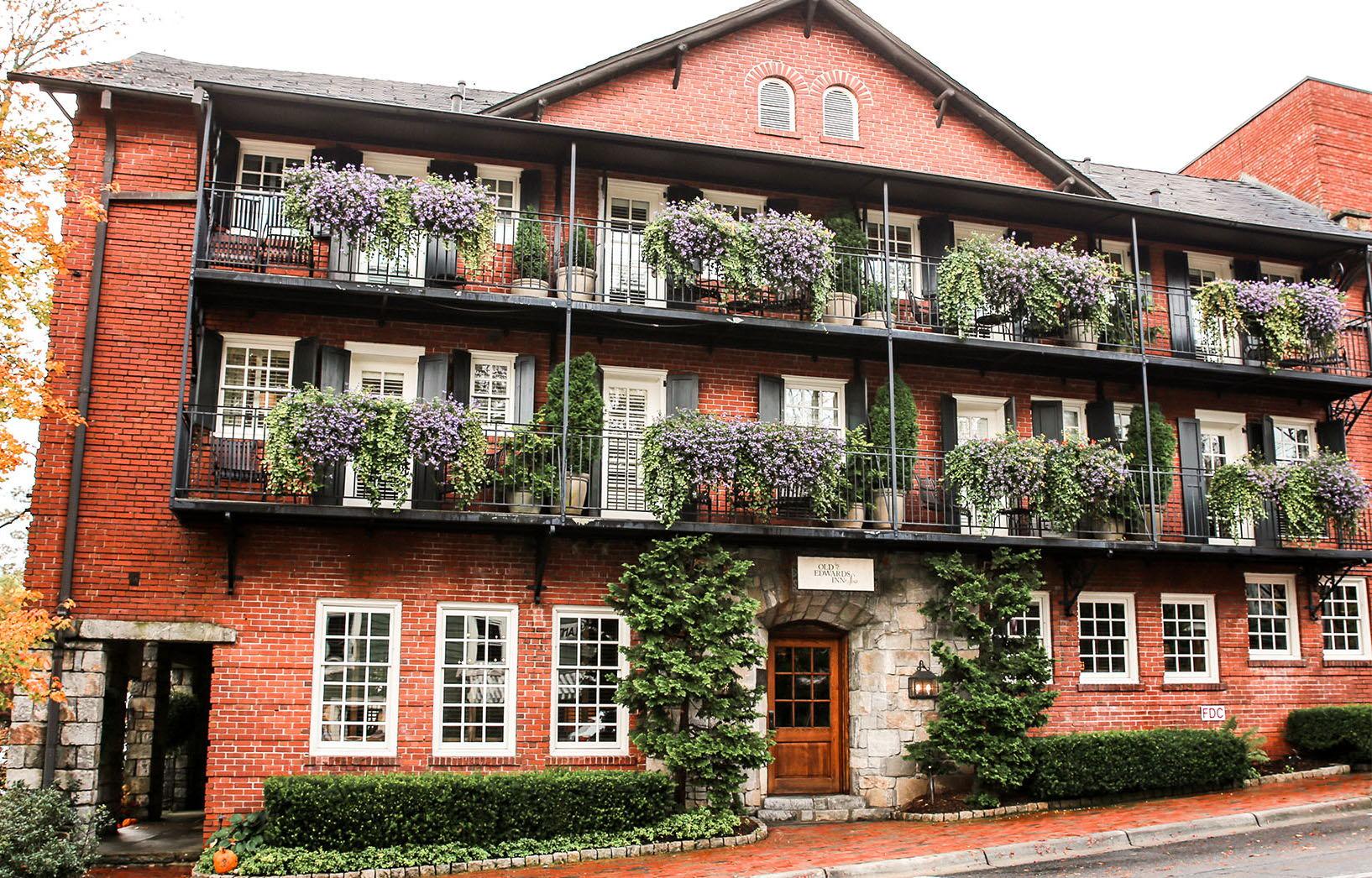 The Wedding Website of Emily Dziedzic and Michael Dahlhauser