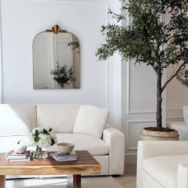 Contribute to our new living room!