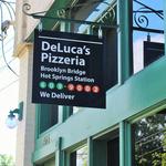 Deluca's Pizzeria