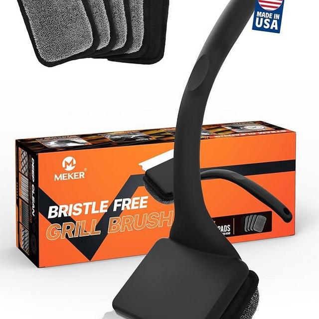 MEKER Grill Brush Bristle Free, Grill Cleaner Brush with 5 BBQ Replacement Head for Cast Iron, Stainless Steel Grates, Safe Grill Scraper Outdoor BBQ Grill, Black