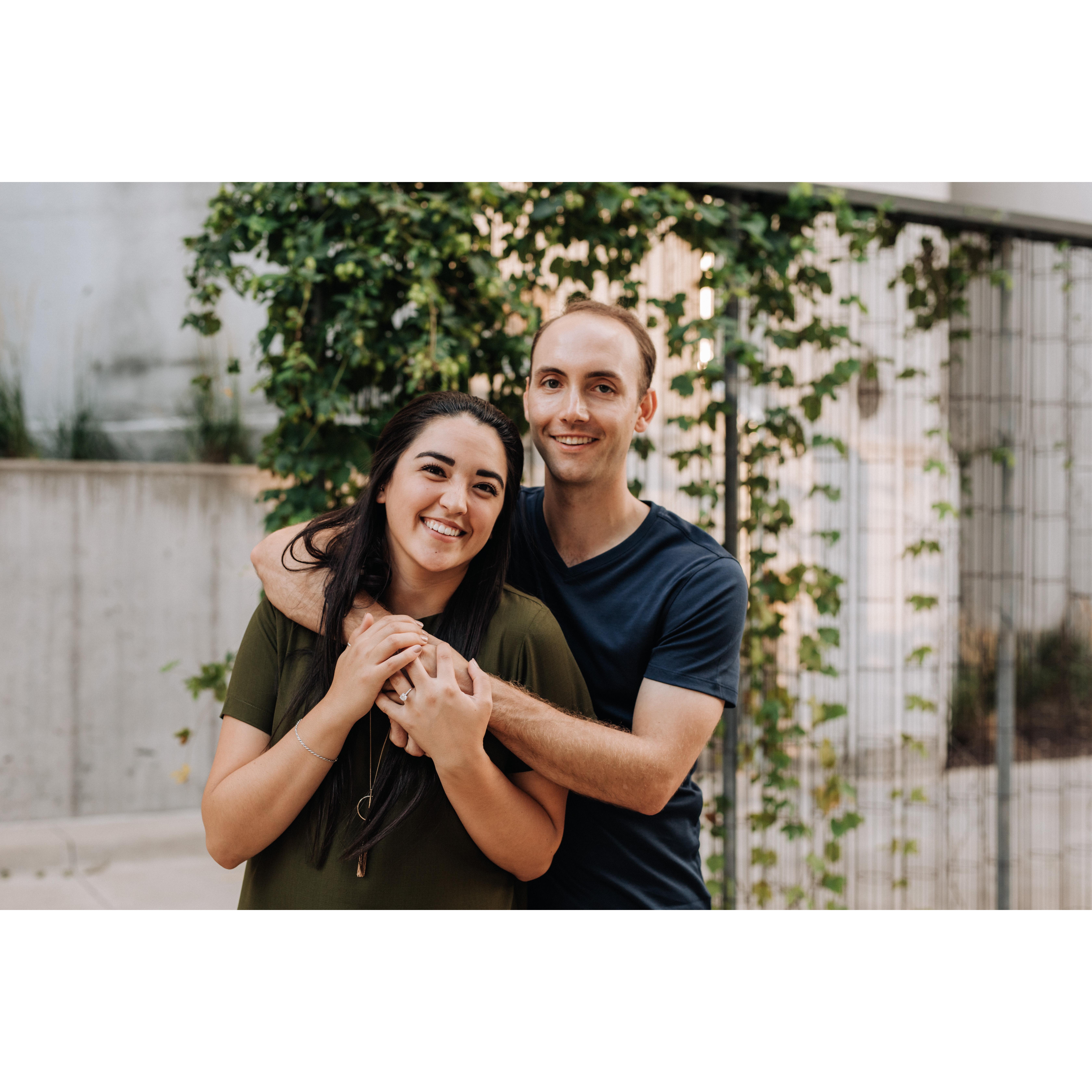 Engagement photos - St. Anthony Main (2020)