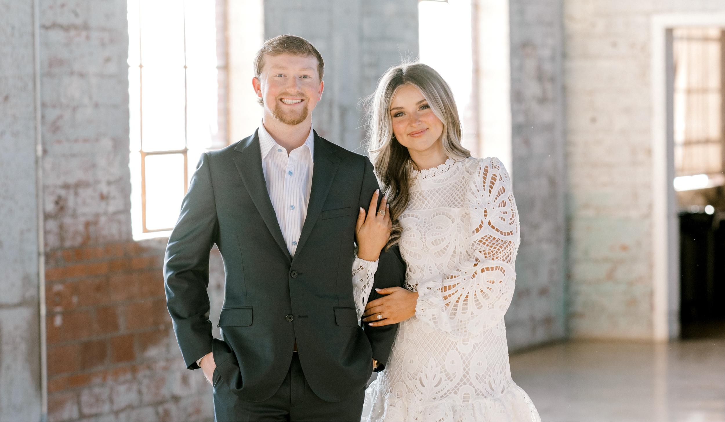 The Wedding Website of Averie Holcombe and Ryan Bain