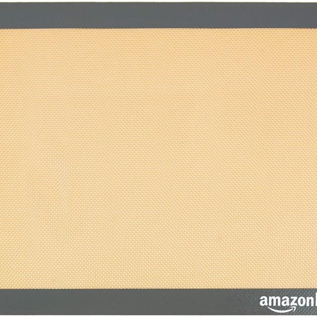 AmazonBasics Silicone Baking Mat Sheet, Set of 4