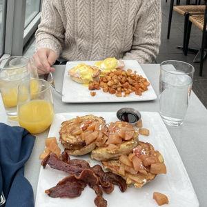 Brunch Date