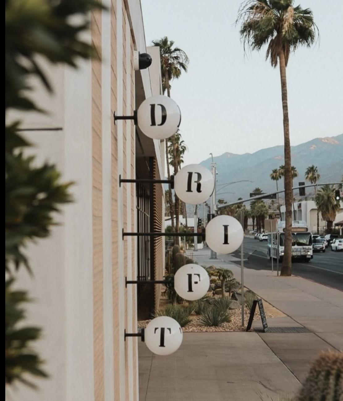 The Wedding Website of Sara Bailey and John Heacock