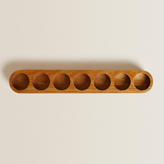 Zara Home: WOODEN TEALIGHT HOLDER