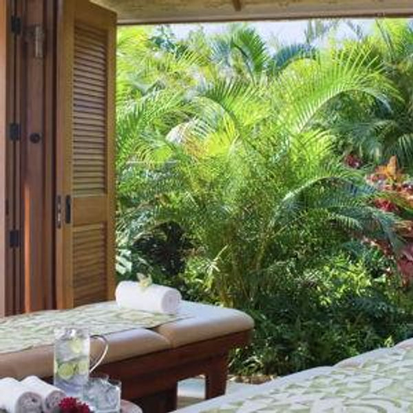 Couples massage in Kauai