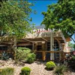 District Kitchen + Cocktails