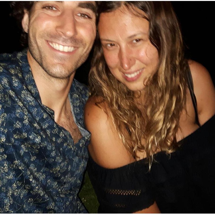First picture as a couple:) On a picnic date in Trinity Bellwoods Park