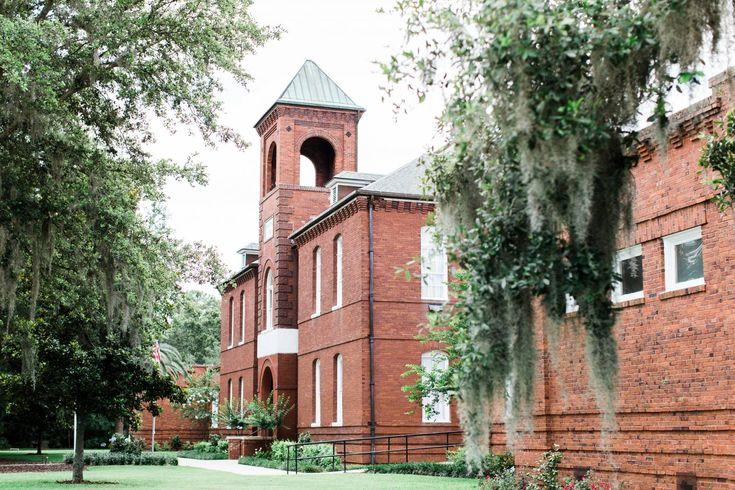 The Wedding Website of Deborah Parsons and Lindsey Johns