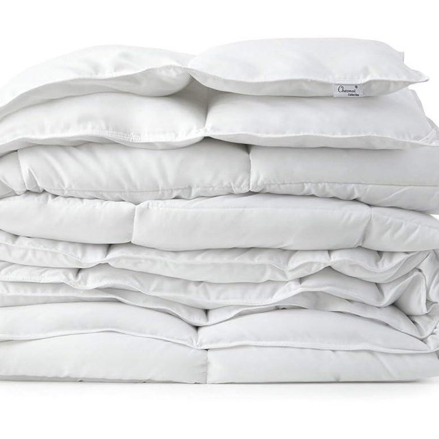 Chezmoi Collection Light Warmth White Down Alternative Comforter Duvet Insert, Corner Tabs, Queen Size